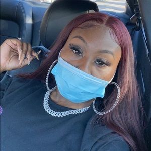 Meet your Posher, Angelina